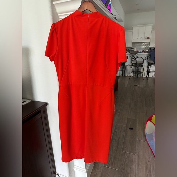 Maggy London Tie Neck Dress - Mad Men Style - Picture 3 of 4